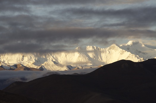 alt text for a view of the Himalayan Mountains