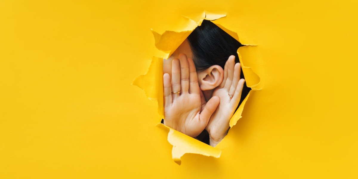 Consultative Selling: Listening Closely with Interest