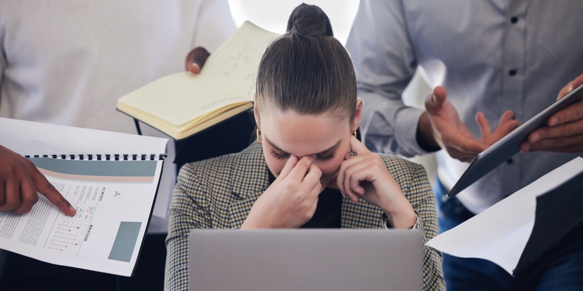 Top 13 Challenges Sales Leaders Face in 2024 and How to Overcome Them