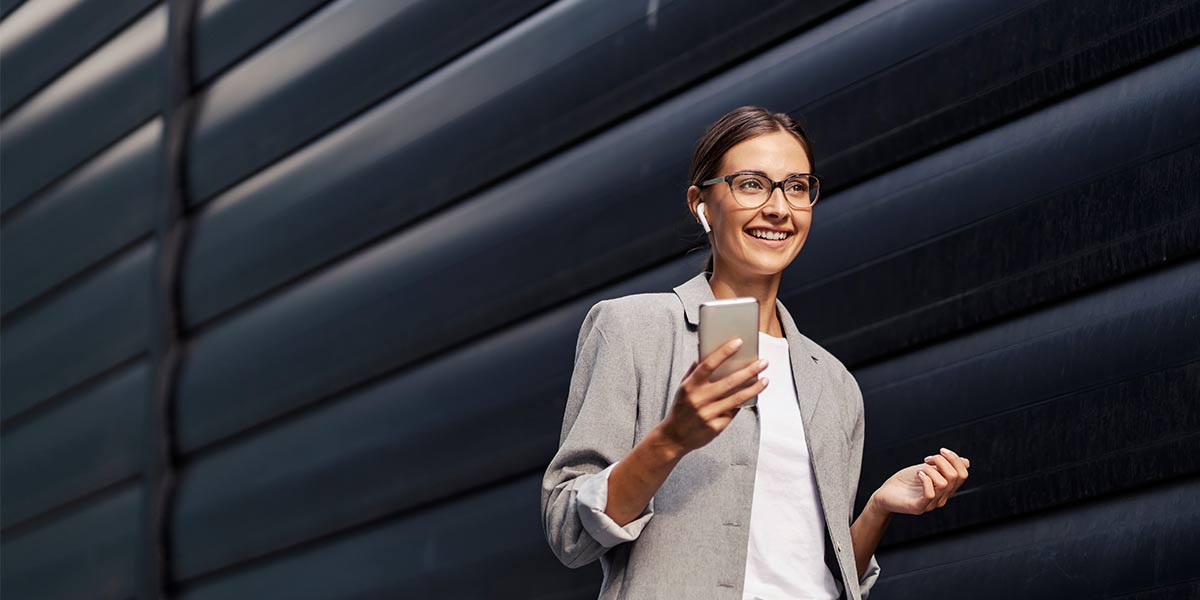 How to Get Better at Sales Calls and Win More B2B Deals