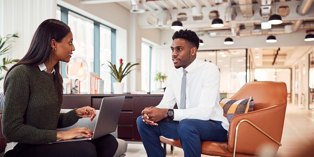 How to Conduct an Expert B2B Sales Performance Review That Gets Results