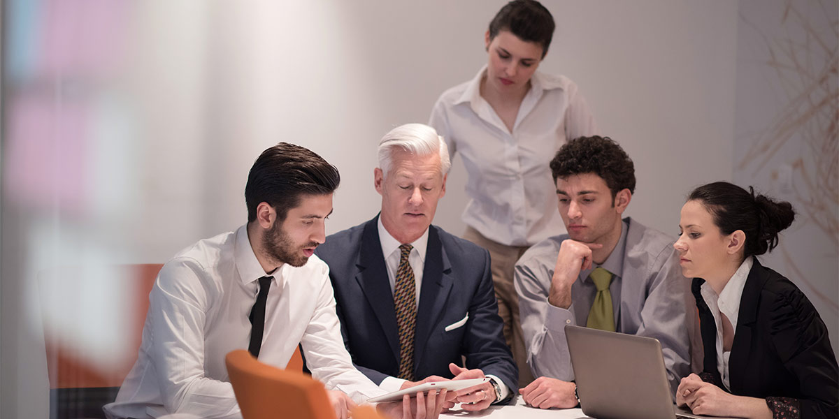 Coaching Sales Managers: 10 Tips for Building Sales Leaders