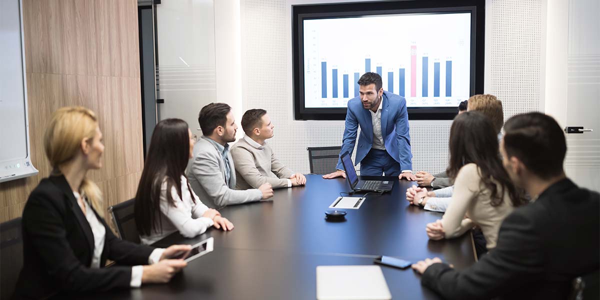 Using KPIs to Benchmark Excellence in B2B Sales Management